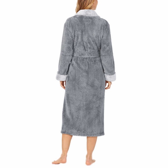 New Carol Hochman Ladies Gray Plush Cozy Robe - Picture 4 of 15